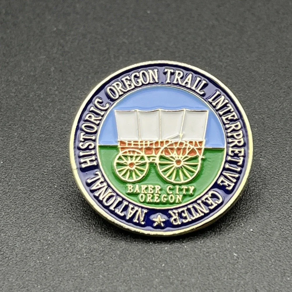 National‎ Historic Oregon Trail Interpretive Center Baker City Lapel Hat Pin